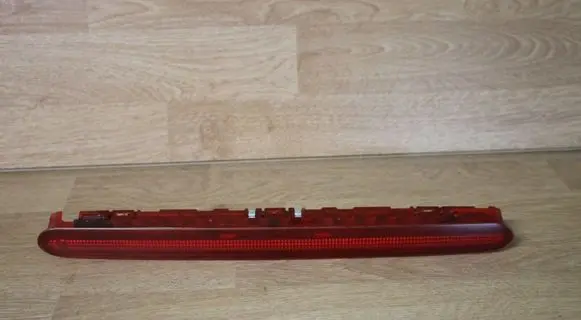 Volkswagen Touran I Third/center stoplight 1T0945097A