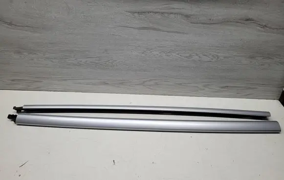 Citroen C4 II Picasso Roof bar rail 08975E01