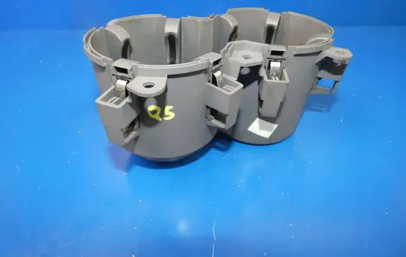Cup holder front
