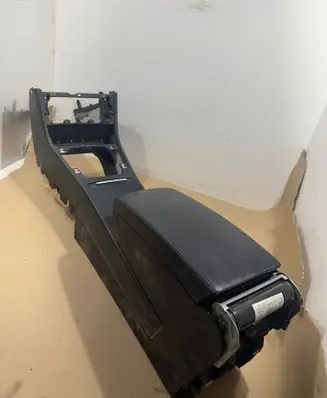 Volkswagen PASSAT B6 Armrest