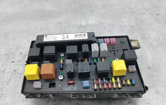 Opel Astra H Fuse box set