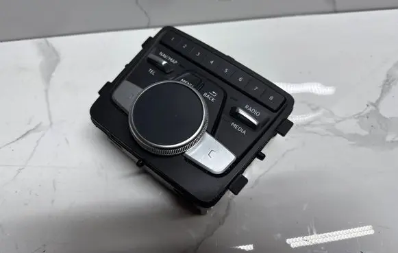 Audi S5 F5 Multifunctional control switch/knob 8W0919614T