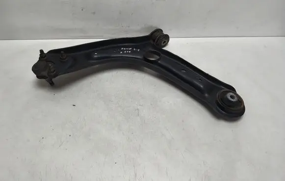 Volkswagen PASSAT B8 Front lower control arm/wishbone