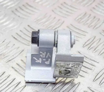 BMW M4 F82 F83 Front door upper hinge A047058 7246065