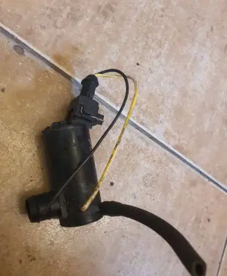 Windscreen/windshield washer pump