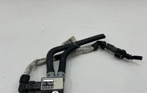 Mercedes-Benz CLA C118 X118 Exhaust gas pressure sensor A0009057809