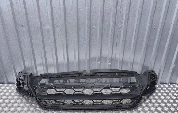 Volkswagen Tiguan Front bumper lip 5NN805903B