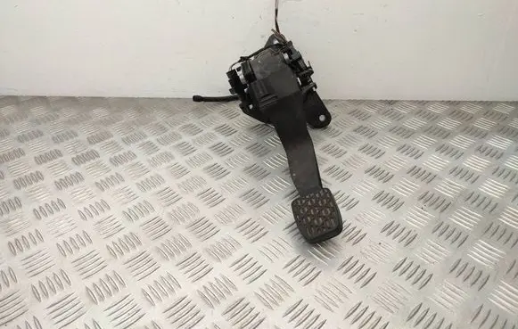Mercedes-Benz B W246 W242 Clutch pedal A2462900419 A2462900112