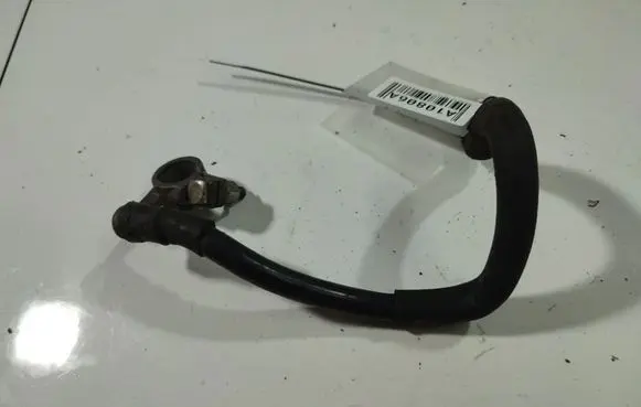 Volkswagen Golf V Positive cable (battery) 
