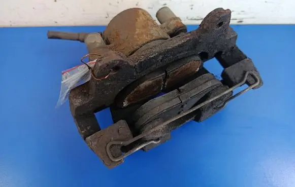 Front brake caliper