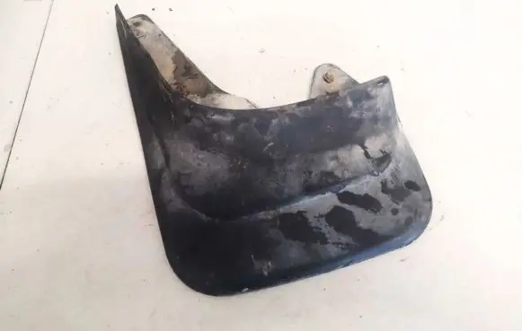 Volkswagen PASSAT B4 Rear mudguard 