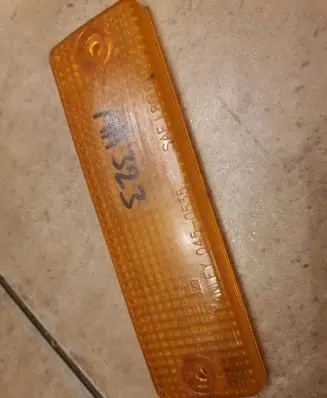 Mazda 323 Front bumper turn signal 0450535