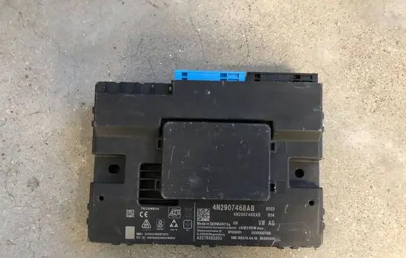 Audi A8 S8 D5 Gateway control module 4N2907468AB