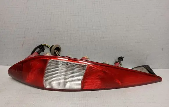 Ford Mondeo Mk III Rear/tail lights 1S7113405C