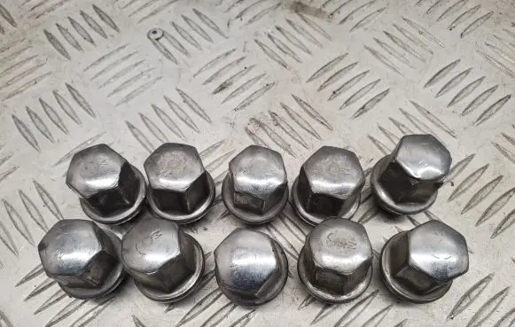 Chrysler Pacifica Nuts/bolts 