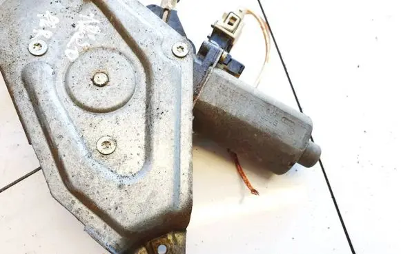 Renault Espace III Front door window regulator motor 0130821631 190484-000
