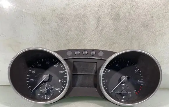 Mercedes-Benz ML W164 Speedometer (instrument cluster) A1645407048 A2c53337586