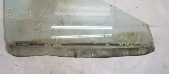 Mitsubishi Colt Front door window glass four-door