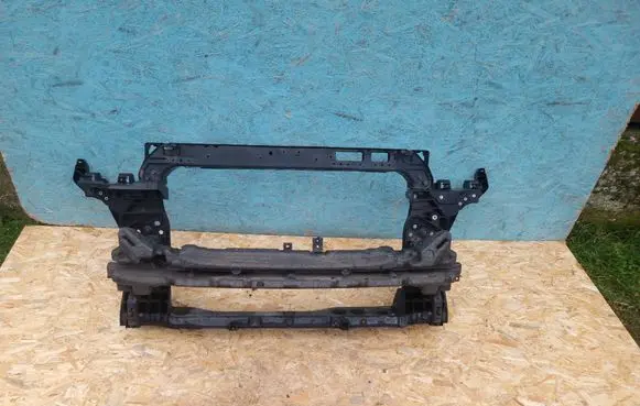 Hyundai Tucson TL Radiator support slam panel 64101D1001
