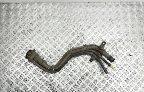 Hyundai Veloster Fuel tank filler neck pipe 