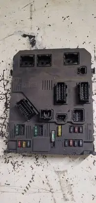 Citroen C3 Fuse module 9118085300
