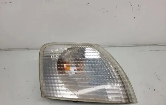 Volkswagen PASSAT B5 Front indicator light 3B0953050C 41571 M21MA