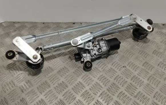 Nissan Qashqai Front wiper linkage and motor 7214C003 17020831