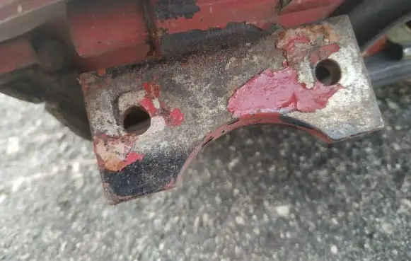 Mercedes-Benz W123 Front door upper hinge