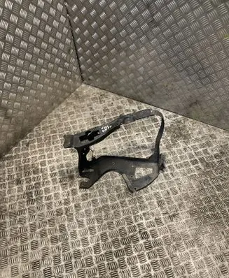 Mercedes-Benz S W220 Headlight/headlamp mounting bracket 2206200172 A2206200172