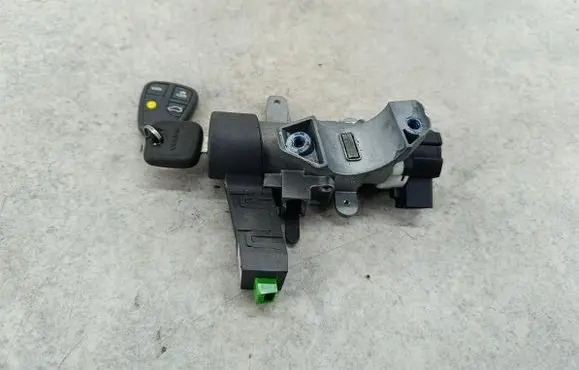 Volvo S80 Ignition lock 8626324