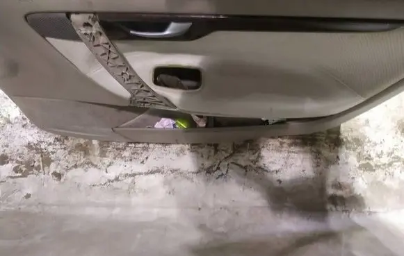 Volvo S60 Front door card panel trim 