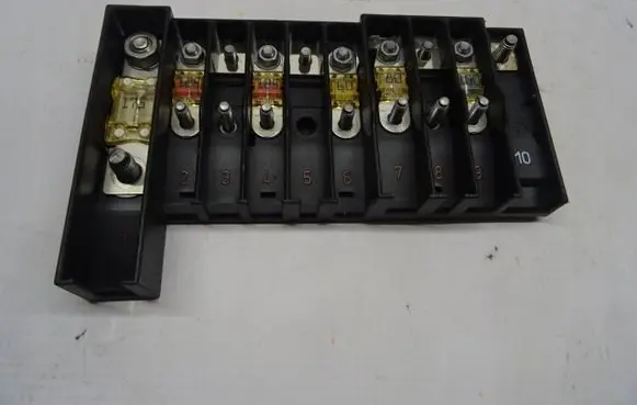 Volkswagen Transporter - Caravelle T5 Fuse module 7H0937550