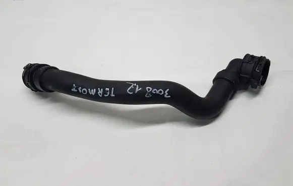 Peugeot 3008 II Engine coolant pipe/hose 9815213180