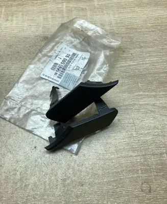 Citroen DS5 Front tow hook cap/cover 1606562280 9673286377