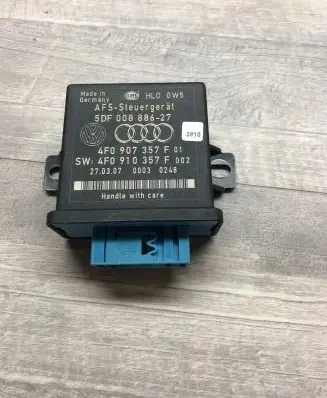 Audi A8 S8 D3 4E Light module LCM 4F0907357F 5DF00888627 4F0910357F