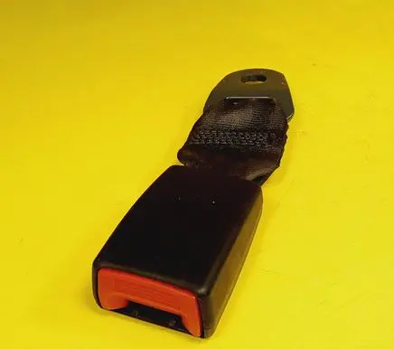 Rear seatbelt buckle