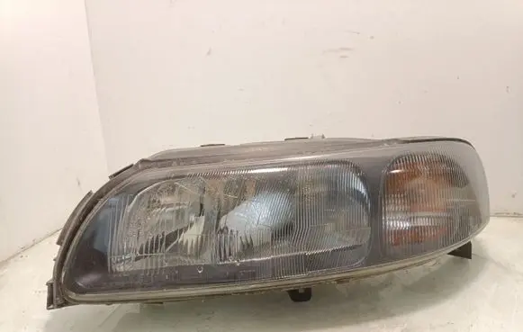 Volvo V70 Headlight/headlamp 02044379