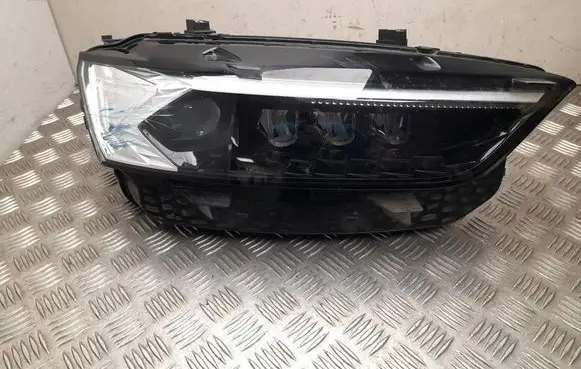 Citroen DS7 Crossback Headlight/headlamp 9831755680