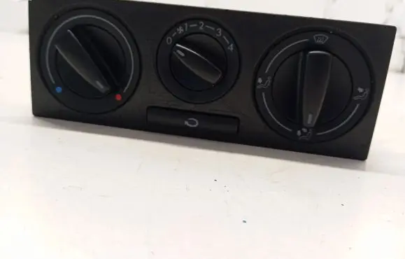 Volkswagen Golf IV Climate control unit