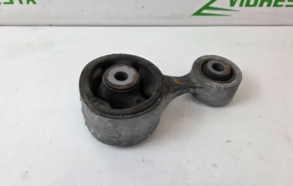 Honda CR-V Engine mount bracket 089007