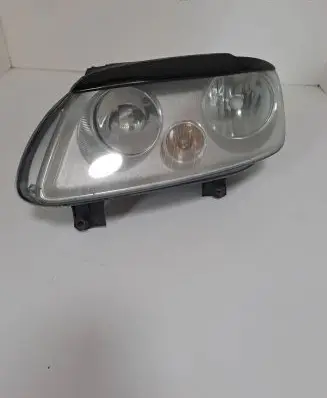 Volkswagen Touran I Headlight/headlamp 4V7T13006AF 26112005 2K0941005B