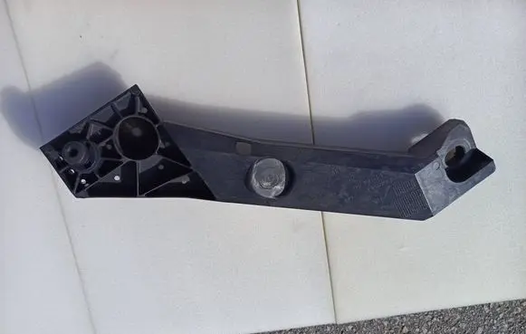 Opel Vivaro Headlight/headlamp mounting bracket 98868911
