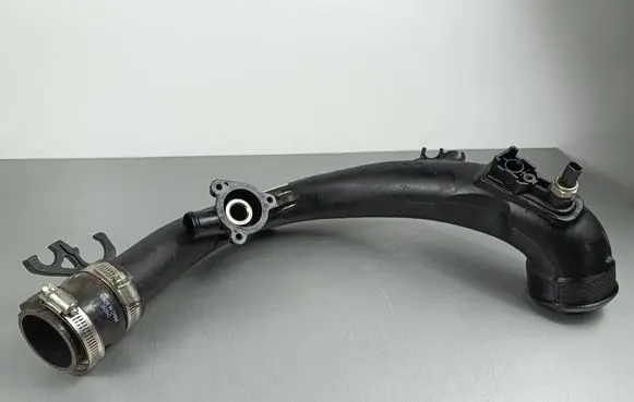 Jeep Wrangler Turbo air intake inlet pipe/hose 00500535140 05281952AA
