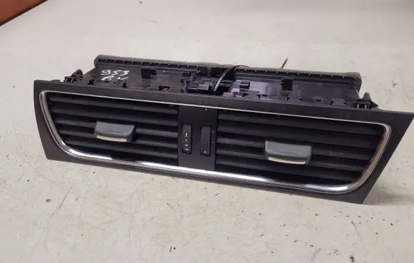 Audi A4 S4 B8 8K Dash center air vent grill 8T2820951B