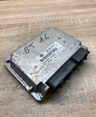 Volkswagen PASSAT B5 Engine control unit/module ECU 3B0907557D 5WP436001