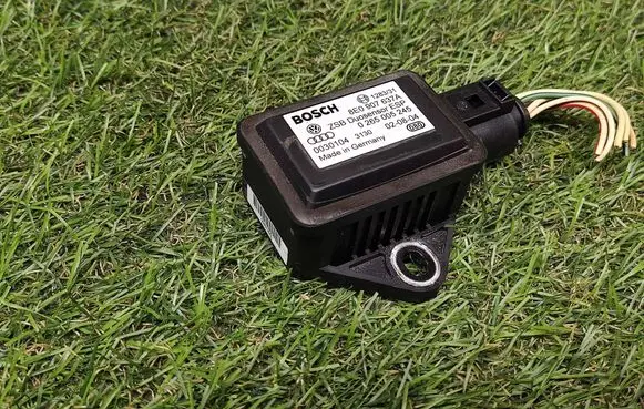 Bentley Continental ESP acceleration yaw rate sensor 8E0907637A 0265005245 0030104