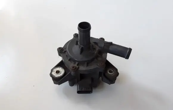 Toyota Prius (XW30) Electric auxiliary coolant/water pump G904048020