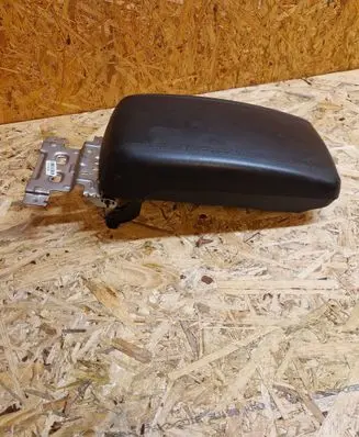 SsangYong Tivoli Armrest 