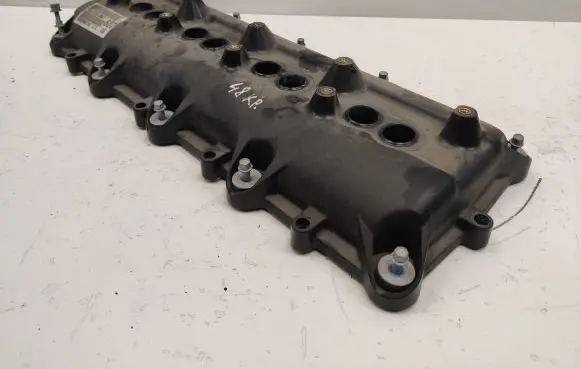 Dodge Challenger Rocker cam cover 53022085AD 53021333BA 53022085AC