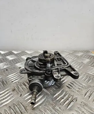 Opel Zafira A Vacuum pump 24465382 0252738 22100339